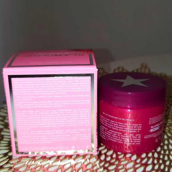 NIB GLAMGLOW Berryglow Probiotic Recovery Radiance Moisturizing Mask 2.5 oz - Picture 2 of 9